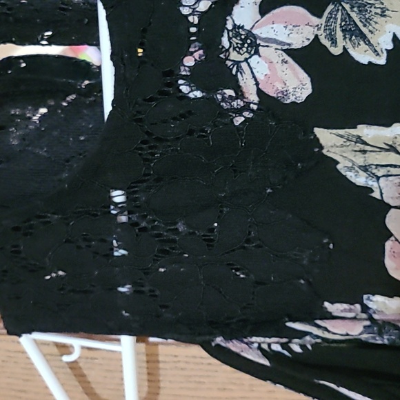 CATO COLD SHOULDER WOMEN'S SIZE SMALL - Picture 3 of 8